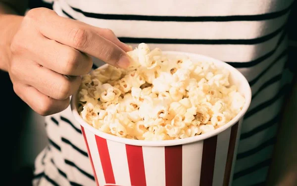 Cinemark lança pipoca com manteiga sabor churrasco
