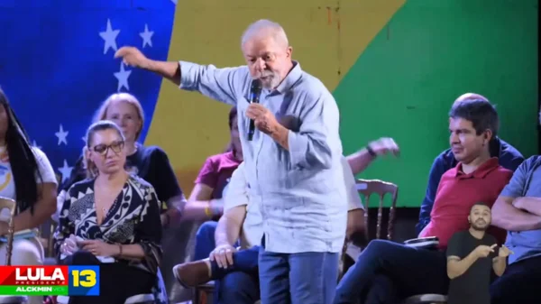 Lula em evento em Manaus