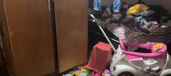 Imagem colorida de quarto grávida assassinada