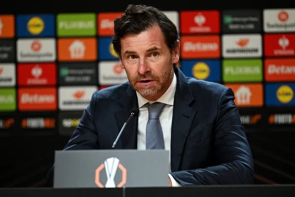 Foto colorida de André Villas-Boas, presidente do Porto - Metrópoles