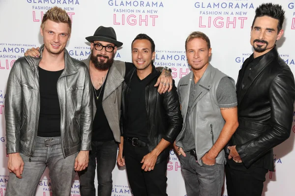 Backstreet’s back, alright? Spice Girls e Backstreet Boys podem fazer turnê juntos
