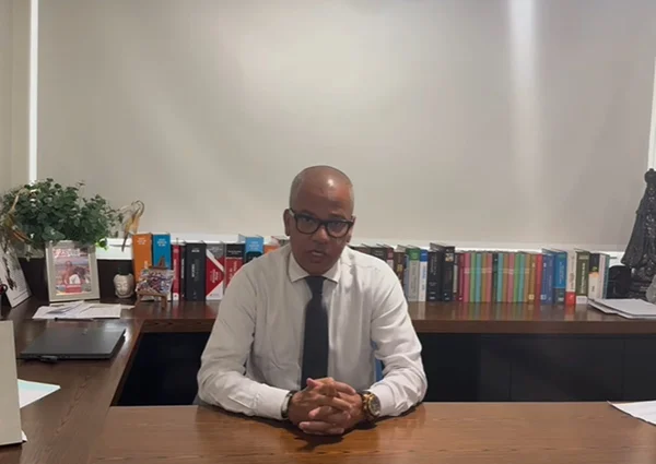 Imagem colorida do advogado criminalista Angelo Máximo ameaçado por genro de Flordelis - Metrópoles