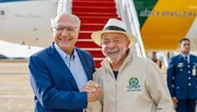 Presidente lidera todos os cenários da pesquisa Presidente lidera todos os cenários da pesquisa