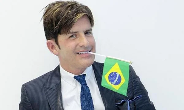Dr. Rey alfineta políticos: “Se você elege palhaço, Brasil vira circo”