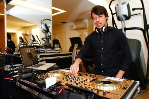 DJ Einstein DJ Einstein