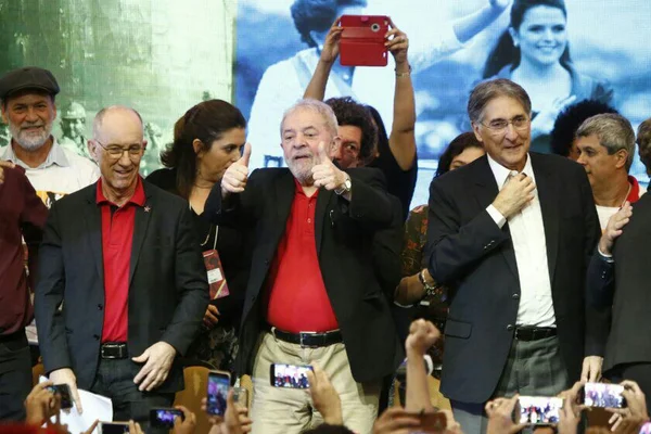 Advogados de Lula afirmam que fundo da Caixa é o dono do triplex