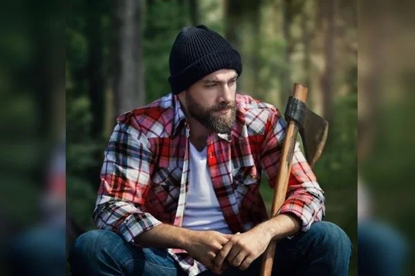Homem com machado