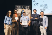 'Máscaras de Oxigênio Não Cairão Automaticamente' é premiada no Festival Internacional de Valência, CINEMA JOVE 'Máscaras de Oxigênio Não Cairão Automaticamente' é premiada no Festival Internacional de Valência, CINEMA JOVE