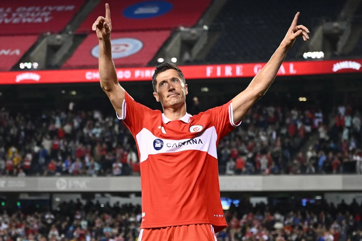 Lewandowski se transferiu para o Chicago Fire, da MLS Lewandowski se transferiu para o Chicago Fire, da MLS