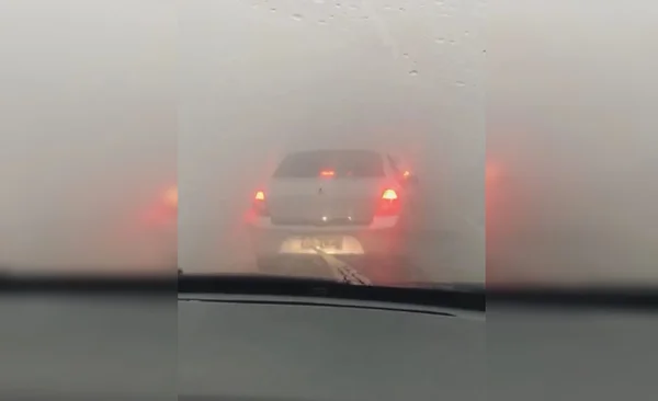 Vídeo: incêndio em aterro deixa Teresópolis (RJ) envolta em fumaça