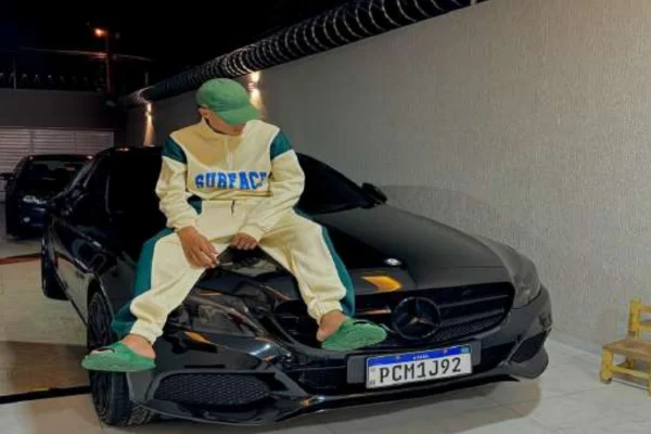Galvis Ramirez em foto anexada ao processo