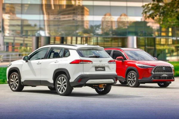 Toyota lança o SUV Corolla Cross. Preços: de R$ 140 mil a R$ 180 mil