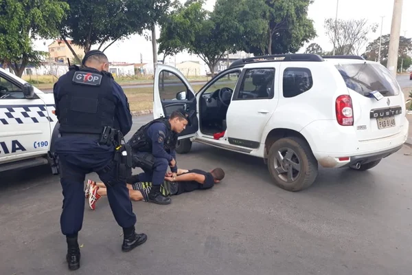 Polícia prende homem que praticava arrastões no DF. Veja vídeos