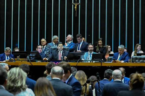 plenário câmara sessão congresso - Metrópoles