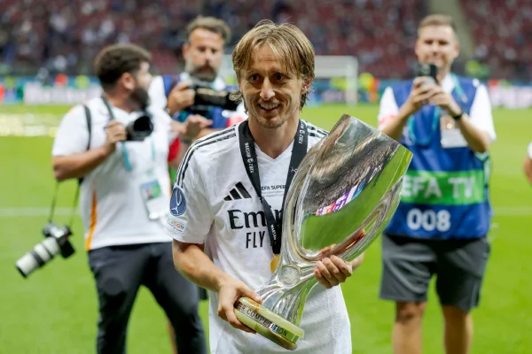 Imagem colorida de Modric- Metrópoles
