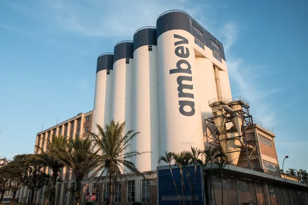 Corra! Ambev aceitará inscrições para estágio só até domingo (06/10)