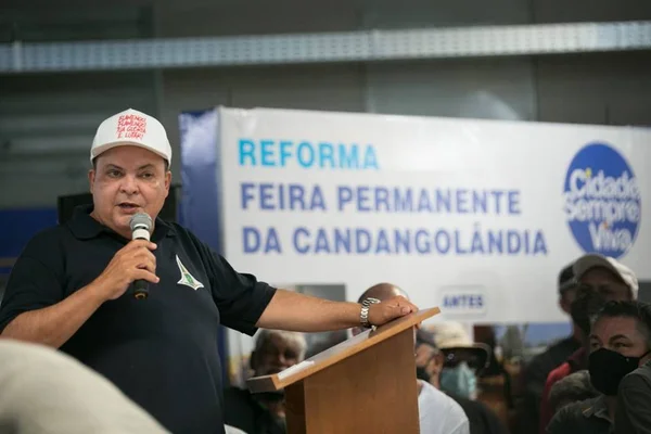 Ibaneis reinaugura Feira Permanente da Candangolândia
