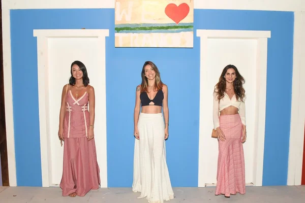 Festa “We Love Trancoso” anima praia baiana na última quinta de 2017