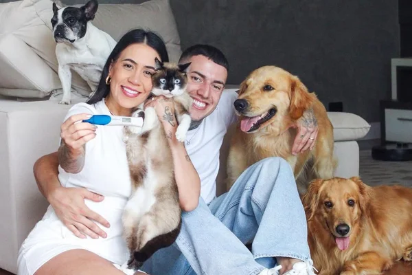 Karine Carrijo e Thiago Lima revelaram que estão grávidos de gêmeos - Metrópoles