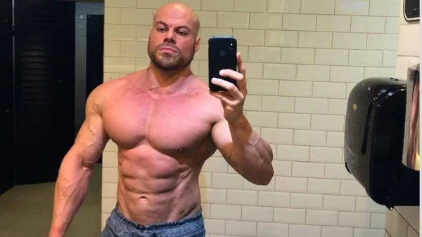 imagem colorida personal trainer morto facadas pela esposa SC