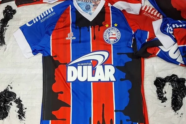 Bahia usará camisa manchada de óleo em partida contra o Ceará