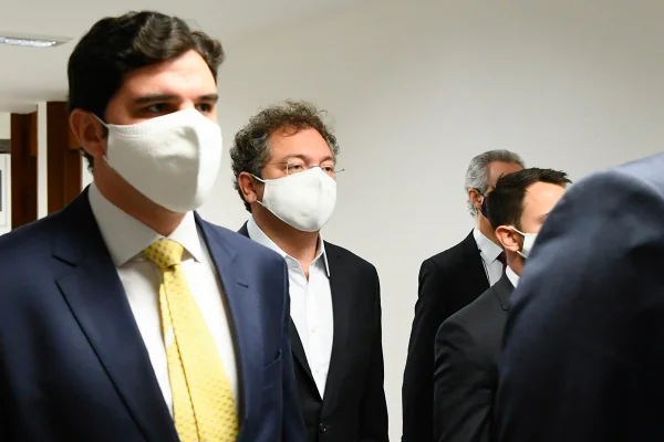 Após operação, Precisa compara CPI da Covid à Lava Jato: “Midiática”