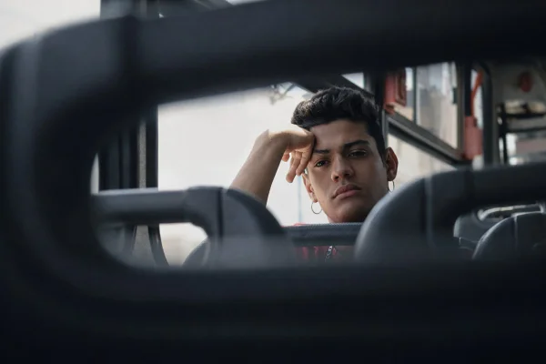Gabriel Santana como Hungria em filme - Metrópoles
