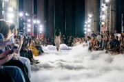 Público acompanha desfile no terceiro dia do Metrópoles Catwalk Público acompanha desfile no terceiro dia do Metrópoles Catwalk