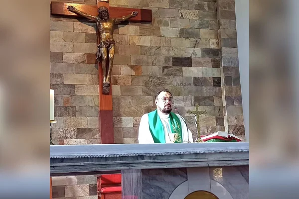 Imagem colorida mostra o padre Ovídio José Alves de Andrade, da igreja no Jardim Paulistano II, na região de Franca - Metrópoles