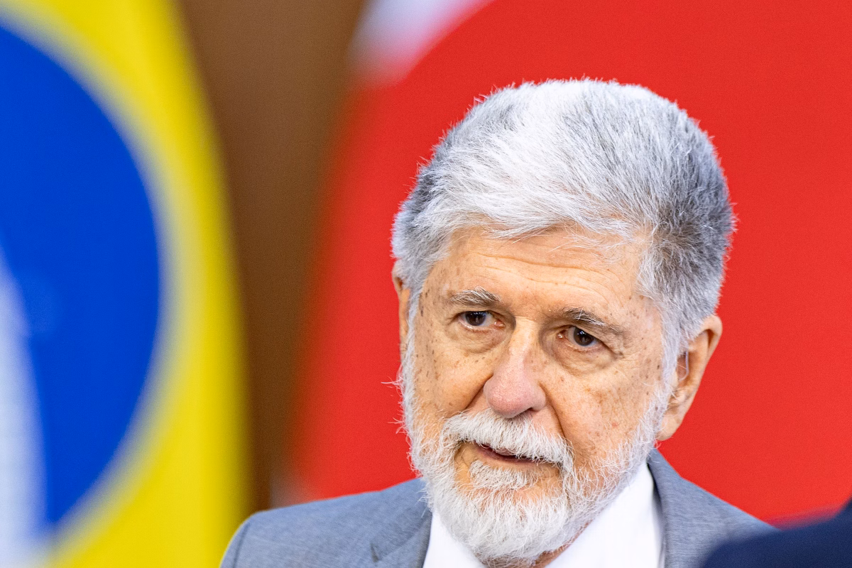 Celso Amorim será recebido por chanceler da China após desfile militar 3 Celso Amorim