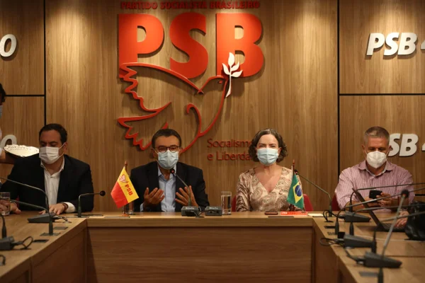 PT e PSB pedirão à Justiça mais prazo para definir federação
