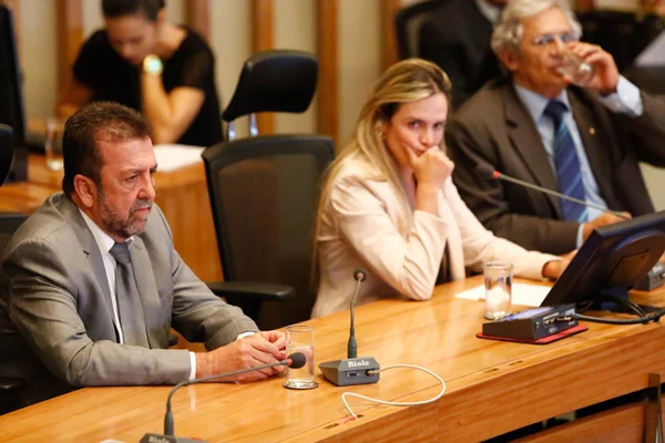 Bonde da Propina: distritais ganham novo fôlego na Câmara