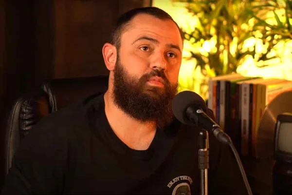 Print do cantor Mateus em entrevista