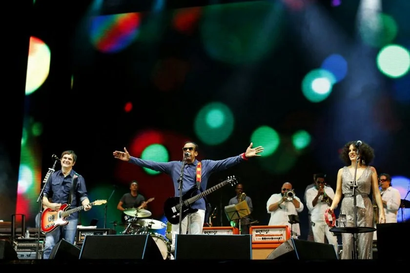 Nivea Viva reúne milhares de brasilienses em homenagem a Jorge Ben Jor - imagem 11 Nivea Viva reúne milhares de brasilienses em homenagem a Jorge Ben Jor - imagem 11