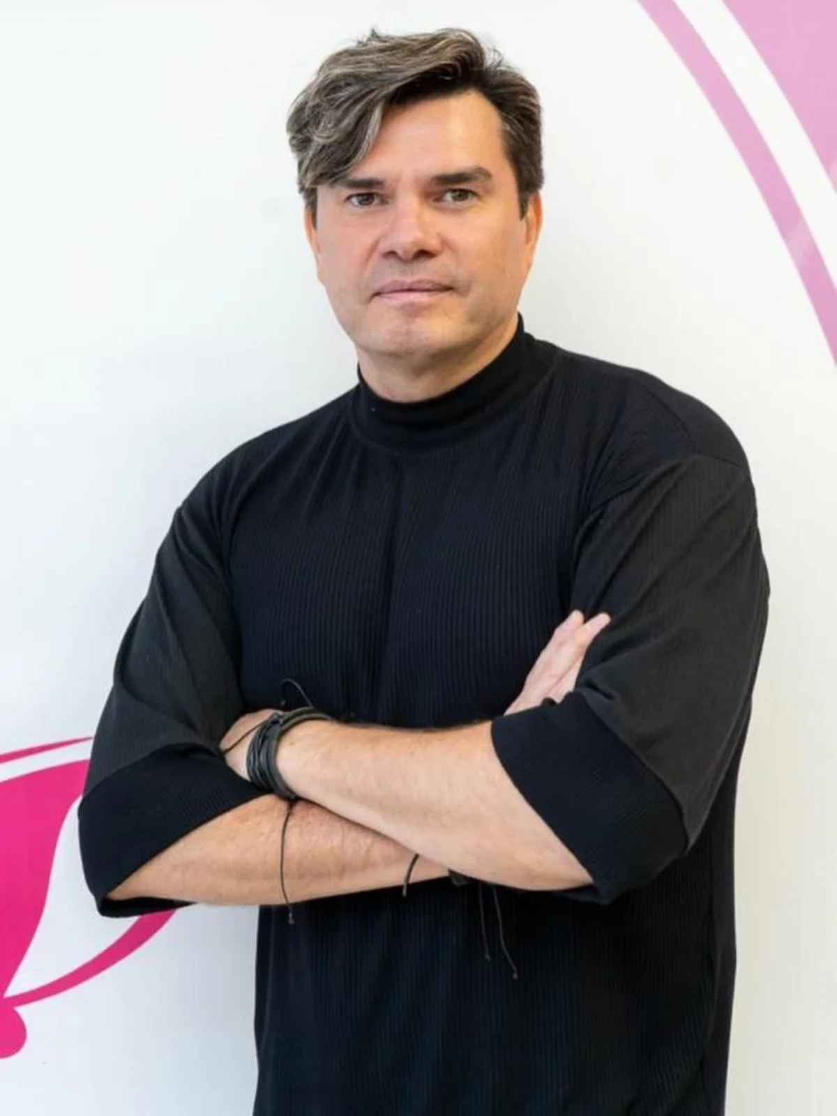 Alexandre Canhoni foi um dos Paquitos do Xou da Xuxa Alexandre Canhoni foi um dos Paquitos do Xou da Xuxa