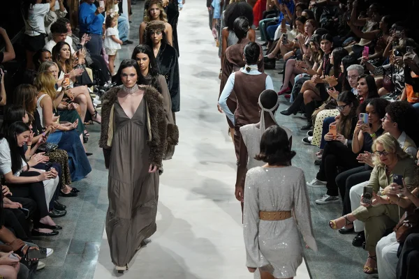 desfile-biruta-metropoles-catwalk