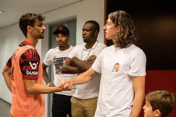 Flamengo não terá Rodrigo Caio e Lincoln em decisão pela Libertadores