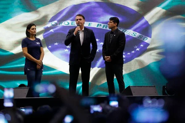 Bolsonaro sobre protestos: “Recado para aqueles com velhas práticas”