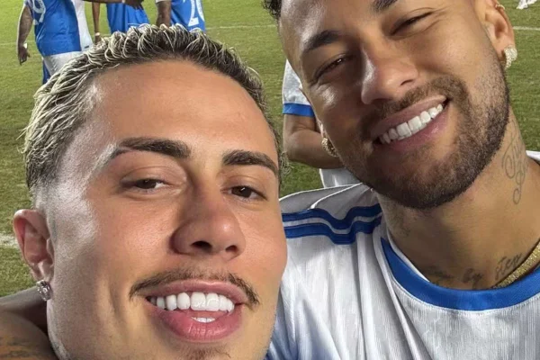 Foto colorida de MC Daniel e Neymar - Metrópoles