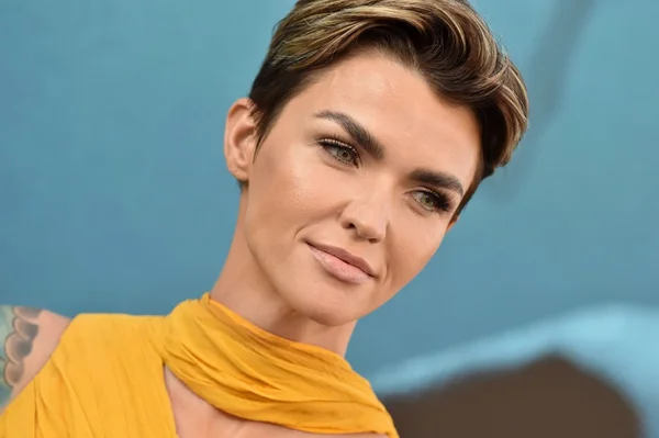 Ruby Rose vai protagonizar série sobre Batwoman, heroína lésbica da DC