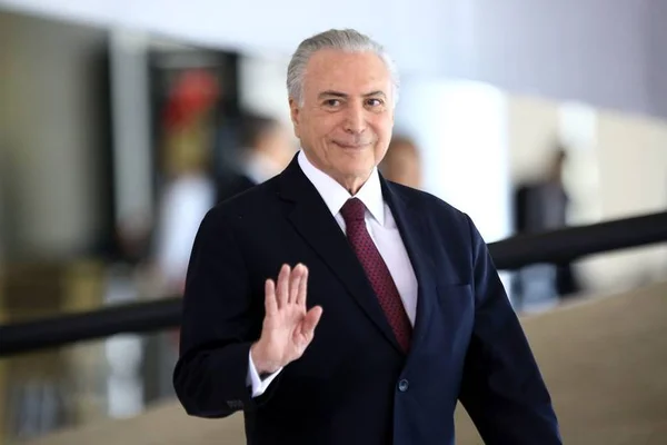 Aos “xóvens”: Temer afirma, em vídeo, assistir La Casa de Papel