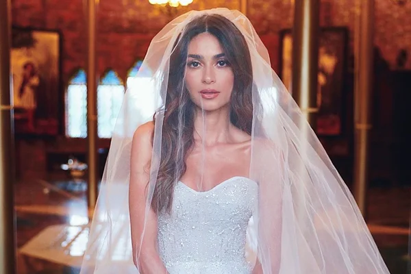 thaila ayala casamento