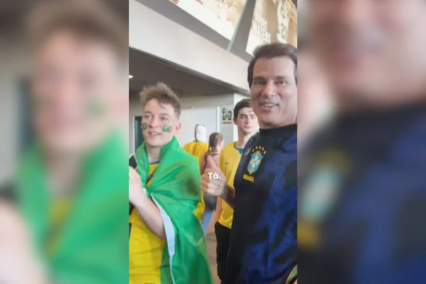 Celso Portiolli foi entrevistado por um influenciador estrangeiro com poucos seguidores e o vídeo viralizou nas redes sociais - Metrópoles