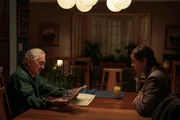 Robert De Niro como Peter Willis, Michelle Monaghan como Amanda Beck