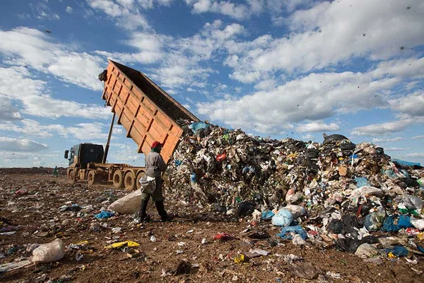 Preço para despejo de entulho no lixão cai até 30,9% por tonelada