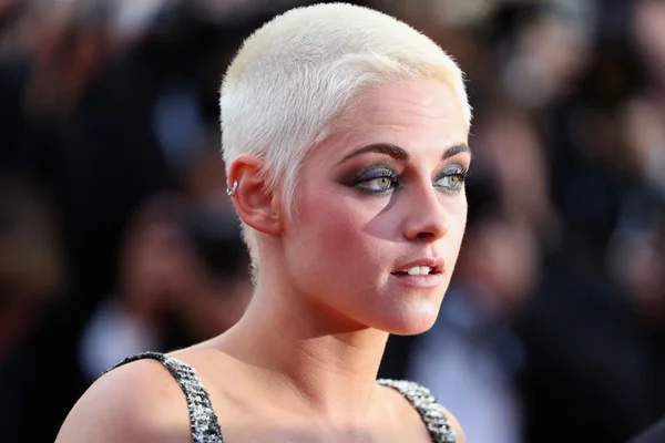 Cannes: Kristen Stewart exibe “Come Swim”, sua estreia como diretora