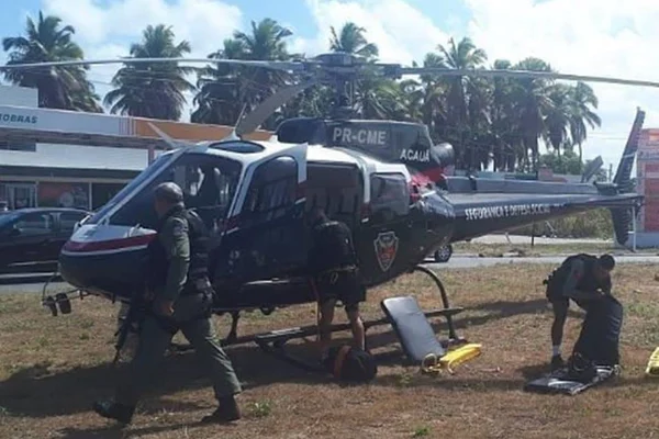 Criança é socorrida de helicóptero após se afogar em praia na Paraíba