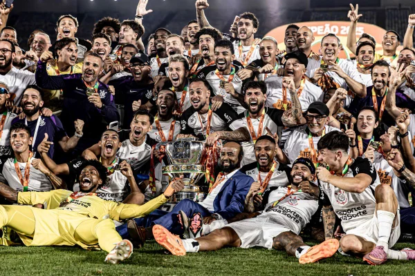 Alterações no Corinthians garantiram time na Supercopa; veja quais