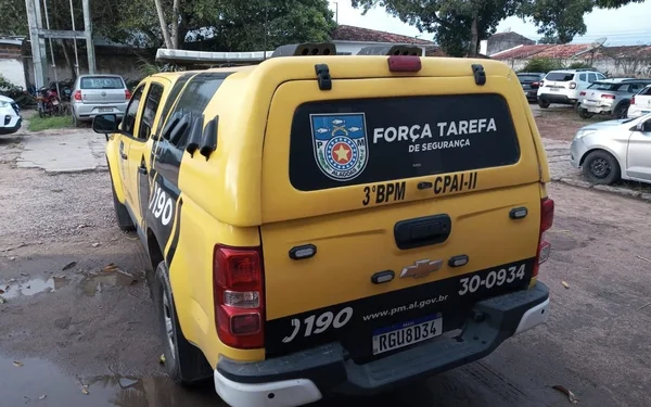 Homem invade bar em Alagoas e atira contra clientes e funcionários