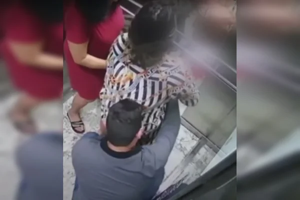 Vídeo: mulher dá à luz em elevador de prédio no Rio